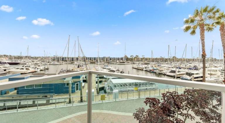 Harbor Views Retreat By Venice Beach In Marina DR — photo 4