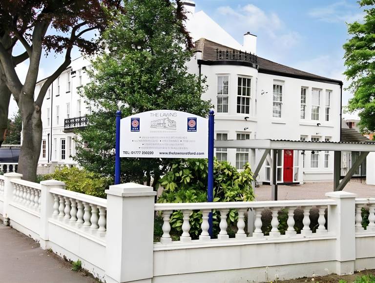 The Lawns Guest House