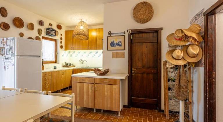 House with 3 rooms for 6 persons — photo 3