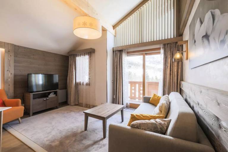 Beautiful rental apartment with hot tub, sauna & pool | Close to the ski | Pets allowed — photo 3