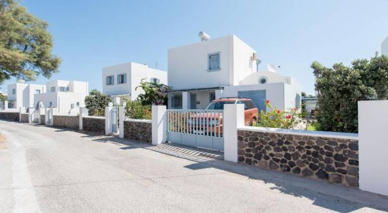 Villa with pool | Beach nearby | Pet-friendly — photo 4