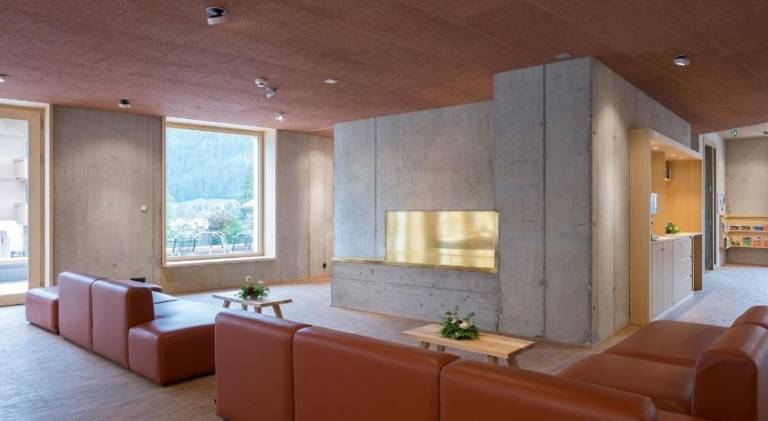 Saanen-Gstaad Youth Hostel — photo 2