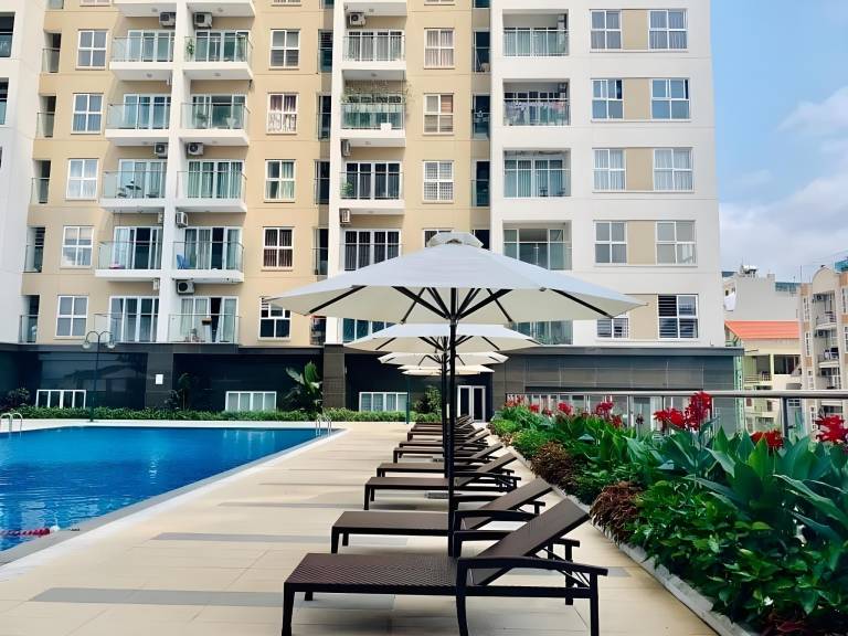 Holiday apartment with yard & pool | Water view | Suitable for remote work — photo 4