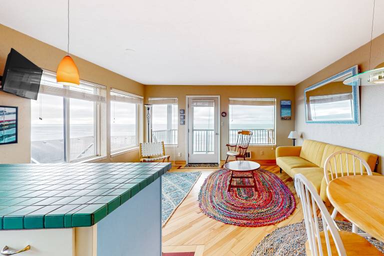 Condo Newport