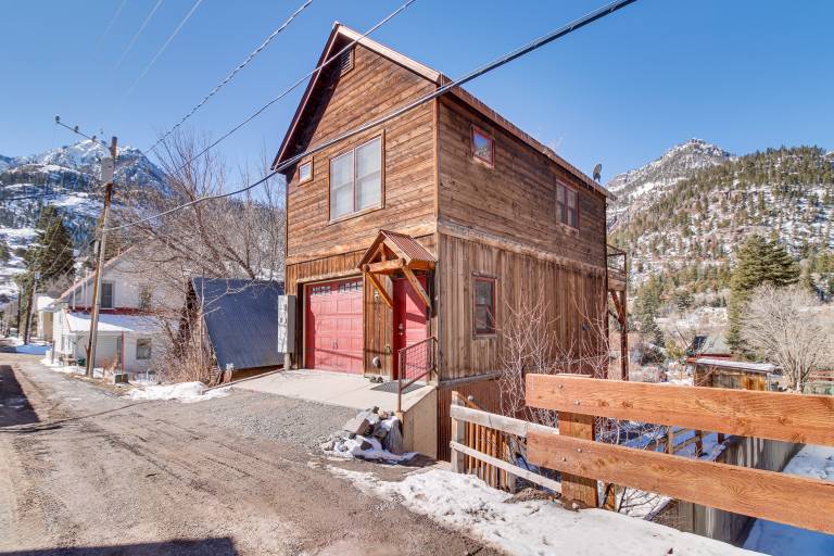 Cozy Ouray Hideaway: Mountain Views, Steps to Main — photo 3