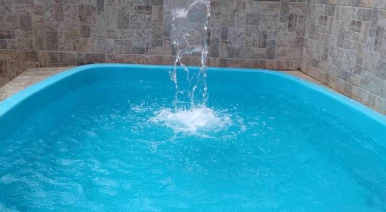 Vacation home with terrace, pool & barbeque | Dogs allowed in Ubatuba