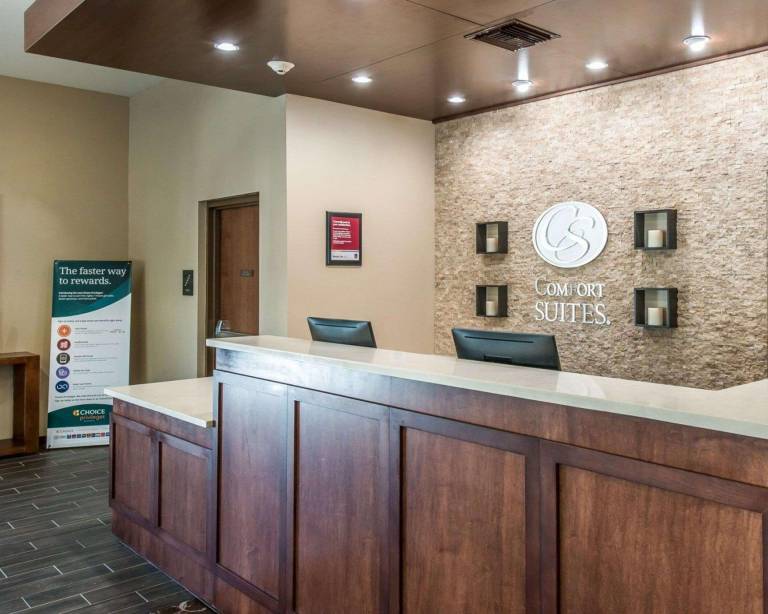 Comfort Suites Dunnellon near Rainbow Springs — photo 5