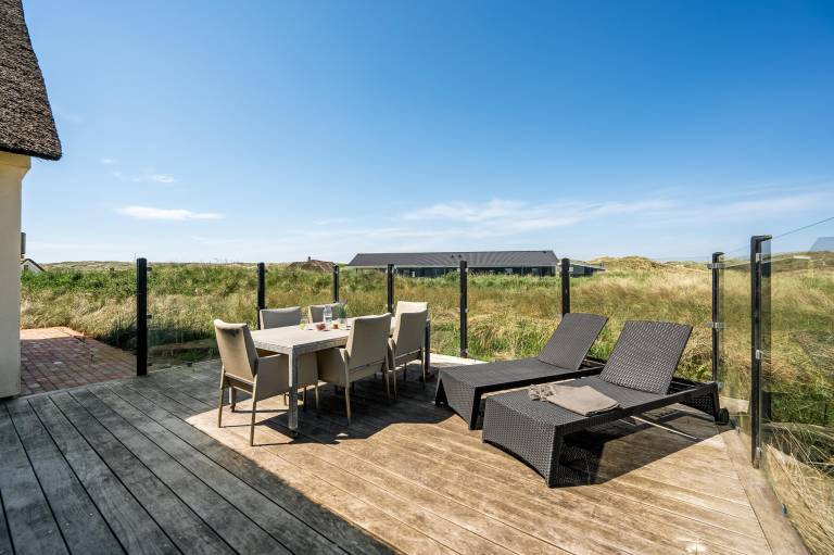 Child-friendly pleasant vacation home with jacuzzi, barbeque & terrace | Pets allowed — photo 5