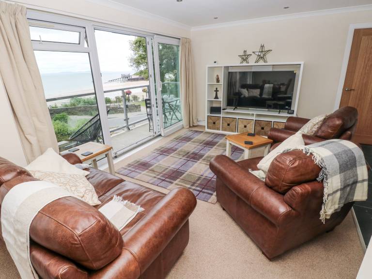 Cottage | Beach view — photo 3