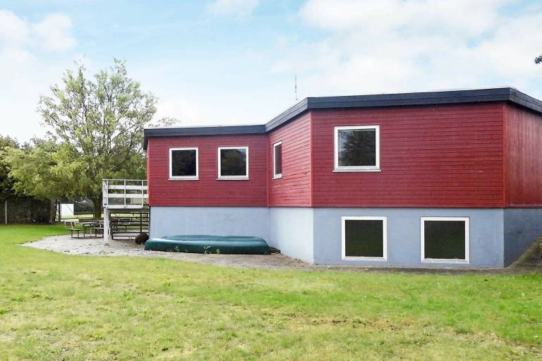House with patio, sauna & yard — photo 4