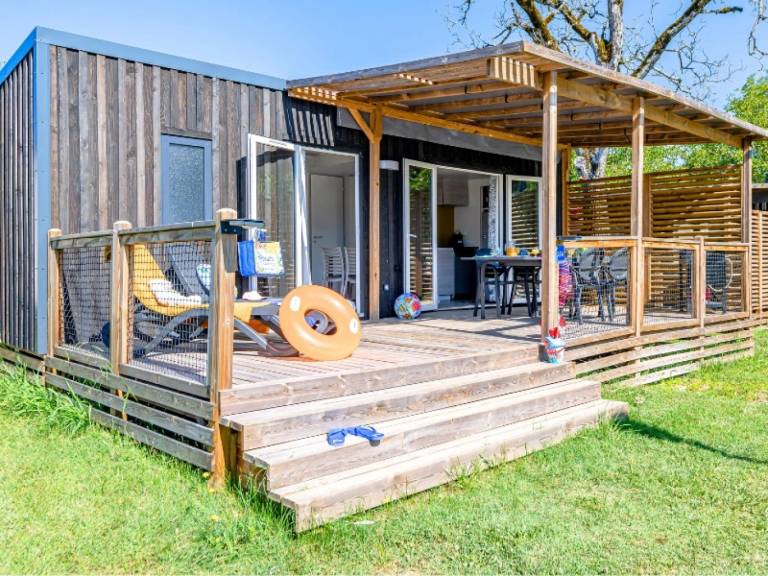 Family-oriented wonderful camping suite with heated pool & BBQ | Dogs allowed — photo 3