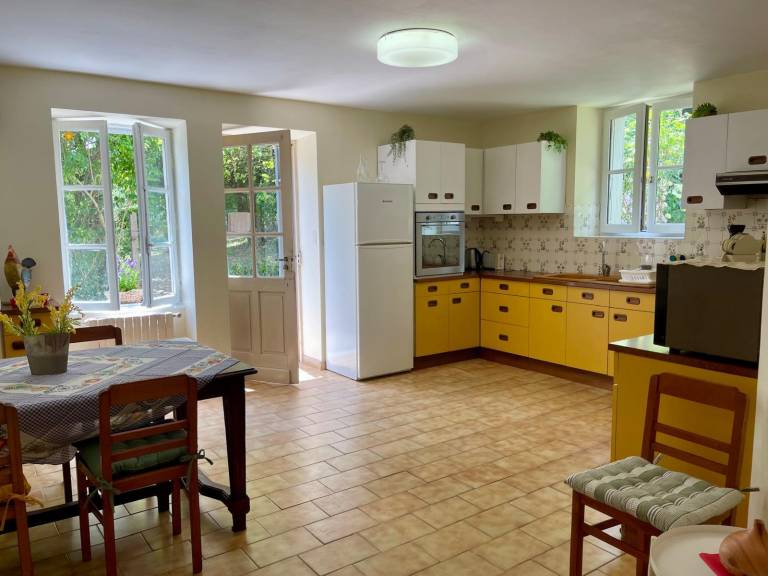 Apartment 'Relaxing Family Retreat' with Mountain View, Private Garden and Wi-Fi — photo 3