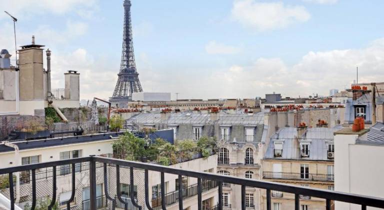 Rental apartment | Next to Eiffel Tower in Nanterre