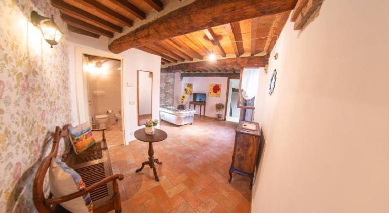 Apartment with 2 rooms for 6 persons — photo 2