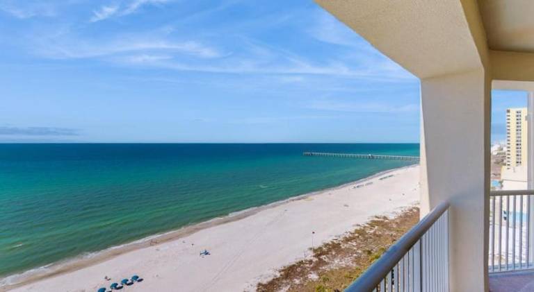 Fully equipped nice vacation home with jacuzzi & private pool | Beach nearby | Pets are welcome — photo 2