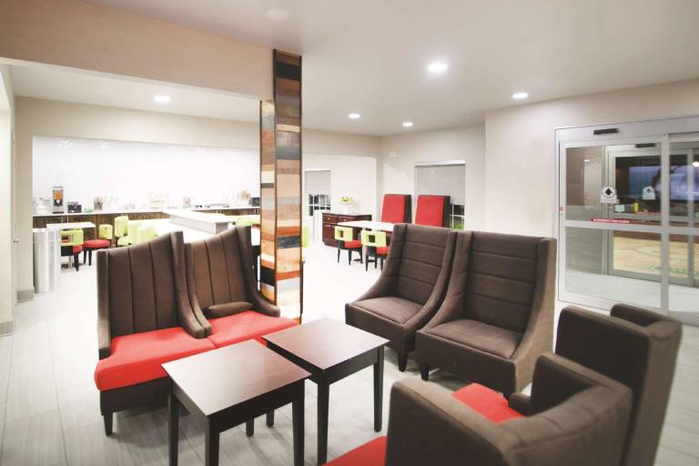 La Quinta Inn by Wyndham Calhoun South I-75 — photo 4