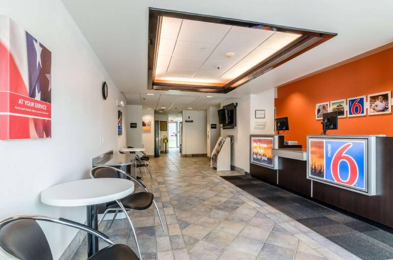 Motel 6 Kearney, NE — photo 2