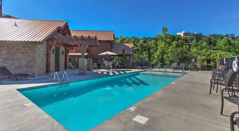 Vacation home with pool | Perfect for remote work — photo 3