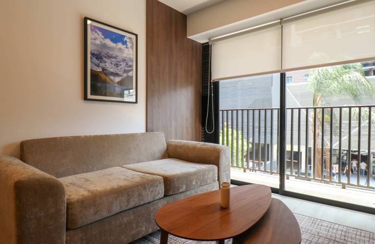 w Sunny 1BR w Balcony in Vibrant San Isidro