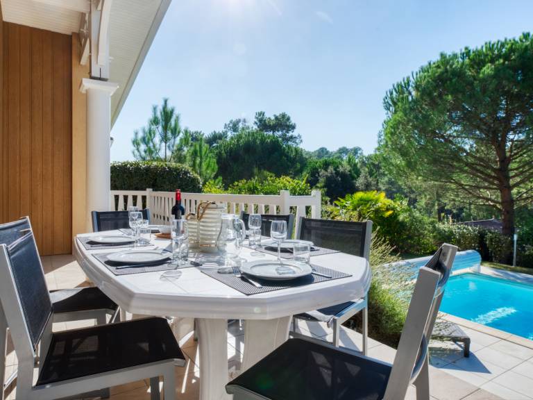 Fully equipped house with garden, terrace & private pool | Dogs allowed — photo 3