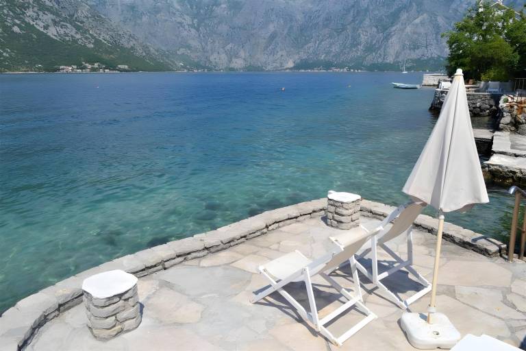 Servisiran apartma Tivat