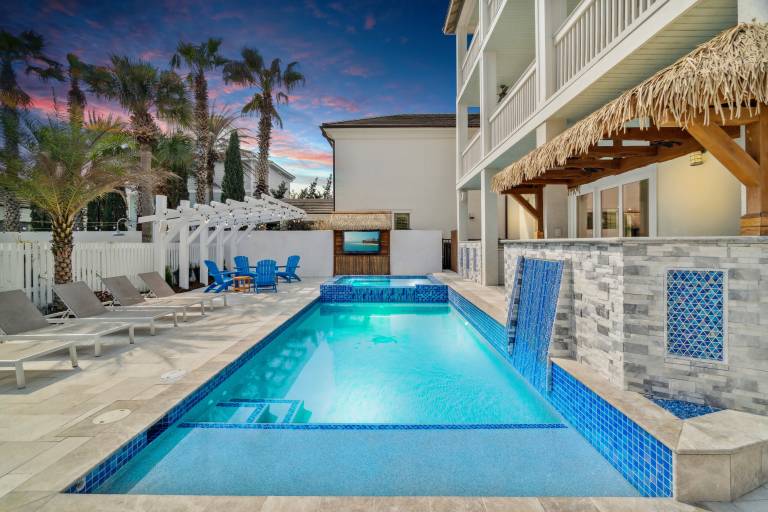 Child-friendly pleasant house with private pool, terrace & barbecue | Beach view | Pet-friendly in Miramar Beach, FL