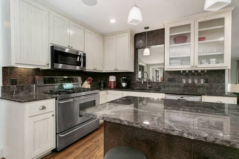 Children-friendly wonderful bungalow with barbeque | Mountain view | Pets allowed — photo 5