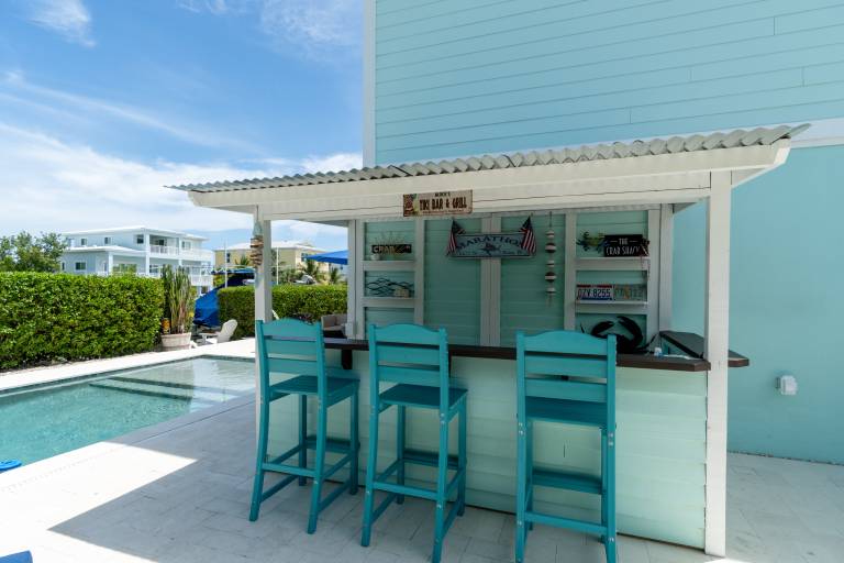Paradise Found Waterfront Pool Home, 50' Dock, Kayaks & Bikes — photo 2