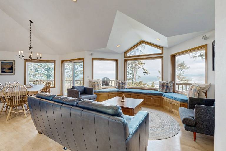 House  Neskowin