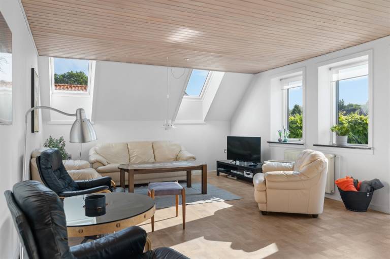 Fully equipped pleasant house with terrace & yard | Sea view | Next to the beach | Pets are welcome — photo 4