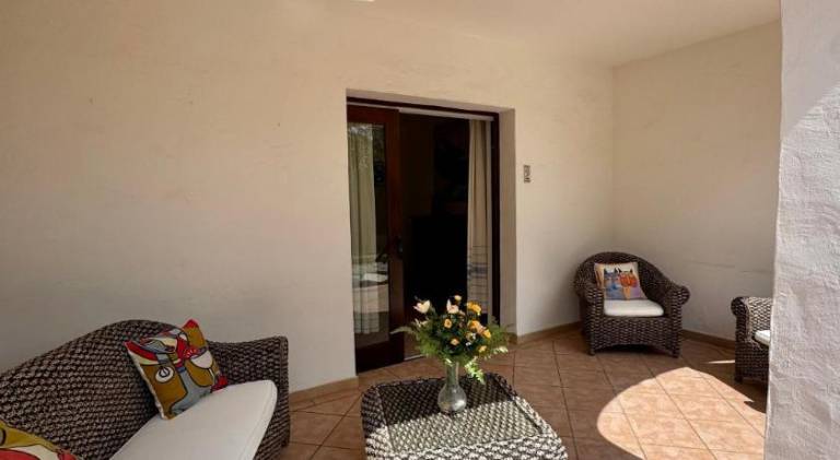 Apartment with pool & jacuzzi — photo 3