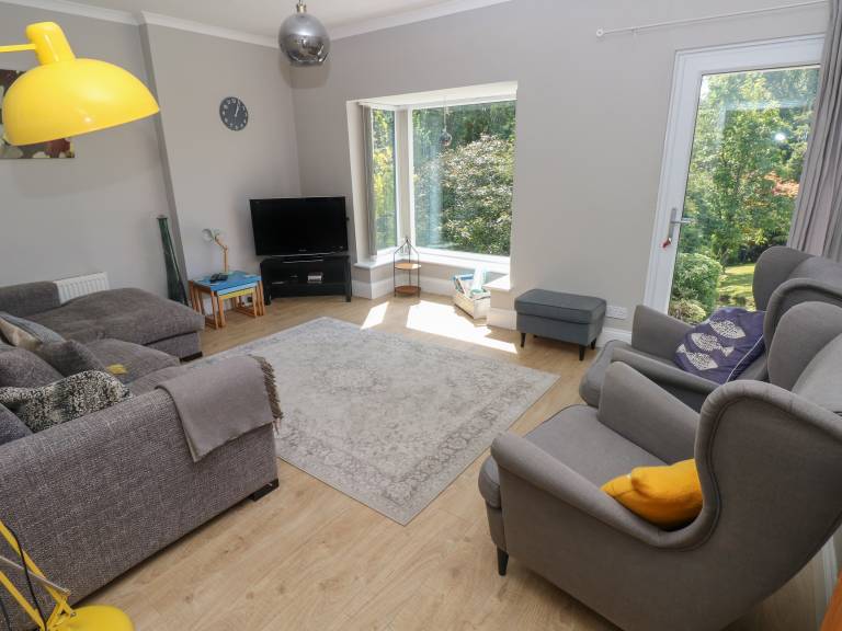 Cottage with garden | Beach view — photo 4