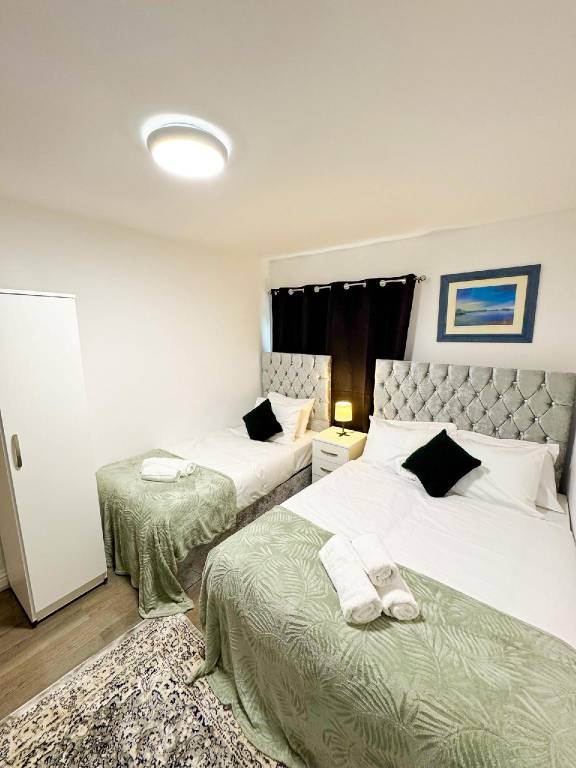 Heathrow Lodge B&B in Hayes