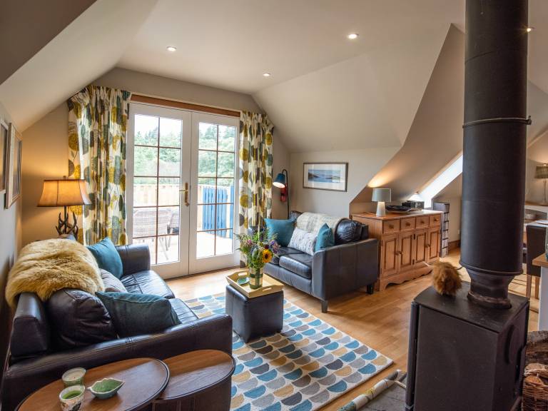 Cottage with jacuzzi | River view — photo 4
