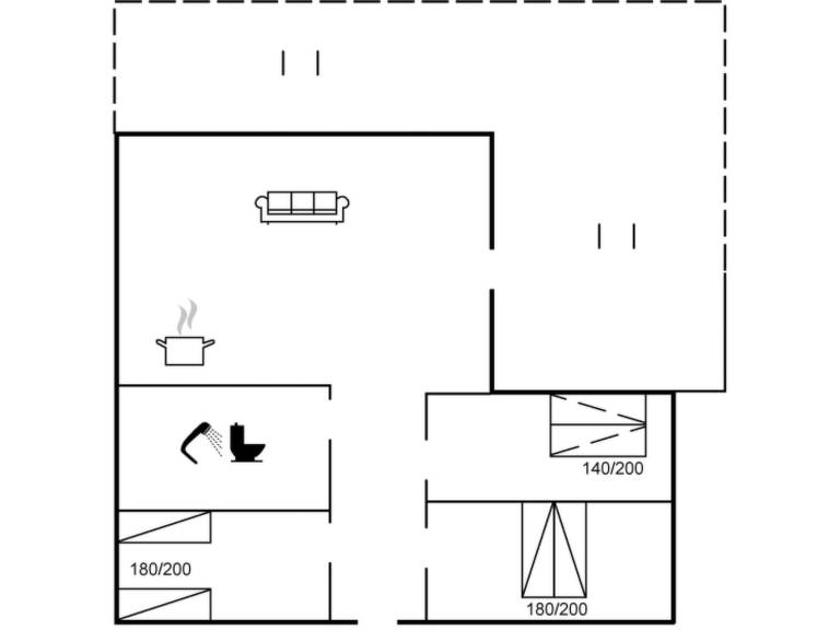 House with patio — photo 4