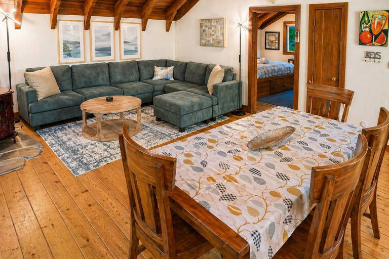 Vacation home with yard, jacuzzi & grill | Suitable for remote work — photo 5