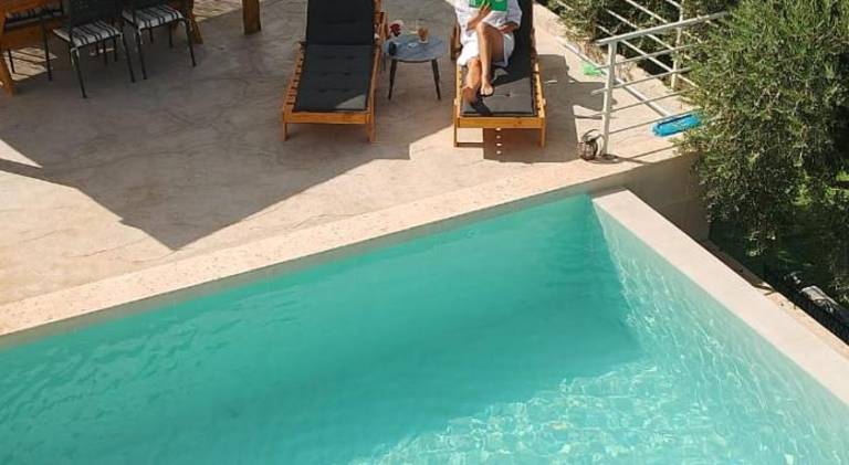 Vacation home with yard, patio & jacuzzi in Heraklion