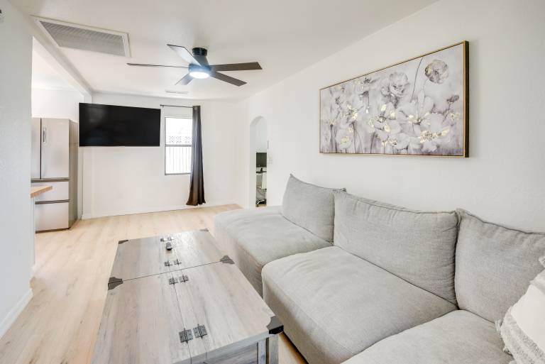 Stroll to Shore Retreat w Yard in Daytona Beach
