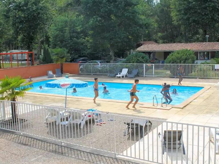 Family-friendly lovely mobile home with pool & terrace | Pets are welcome — photo 4