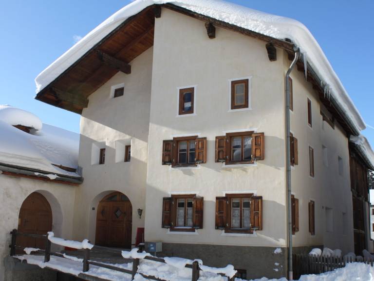 Holiday apartment with terrace & barbecue in Scuol