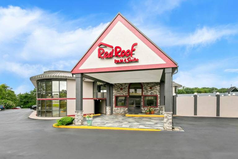 Red Roof Inn & Suites Duncan — photo 3