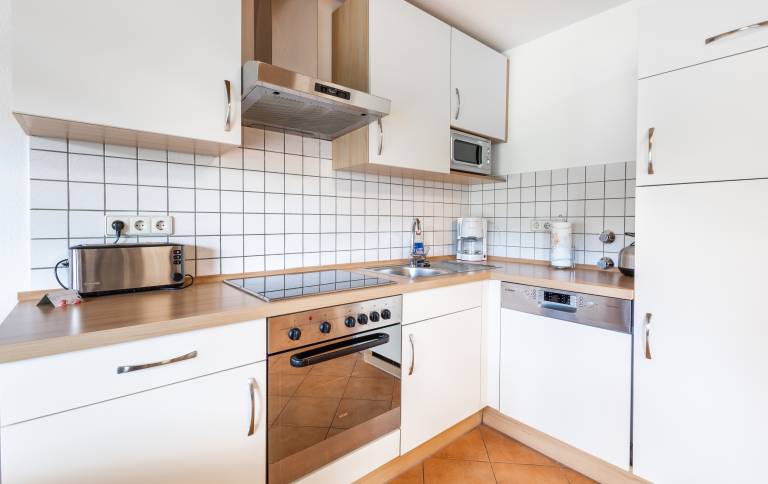 Child-friendly pleasant apartment with private pool, sauna & garden | Panoramic view | Pets are welcome — photo 4