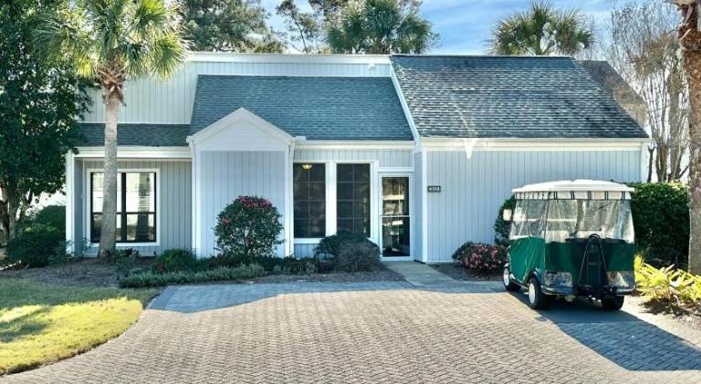 Vacation home with pool | Good for workation | Pet-friendly — photo 5