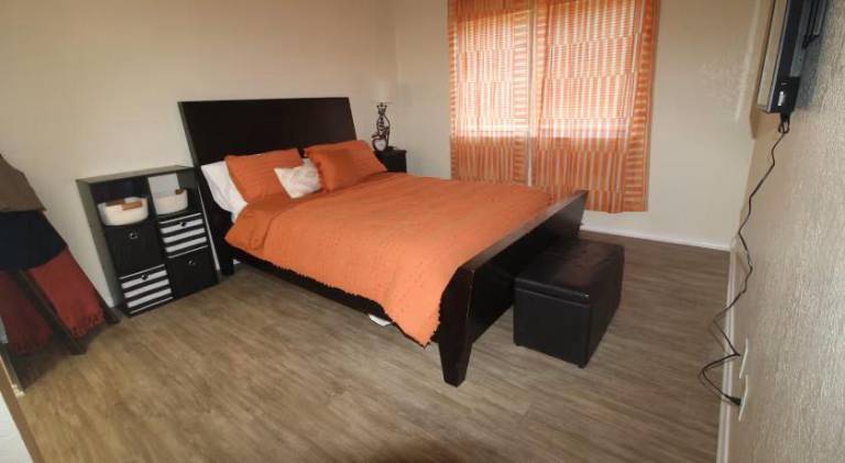 Charming house with hot tub | Pet-friendly — photo 2