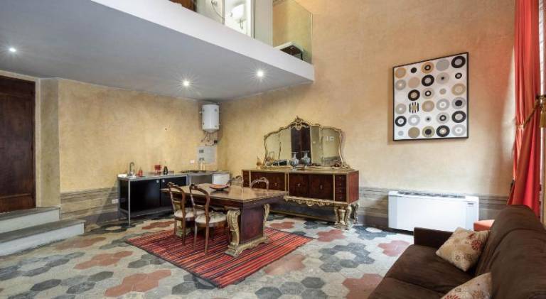 Serviced apartment with patio — photo 3