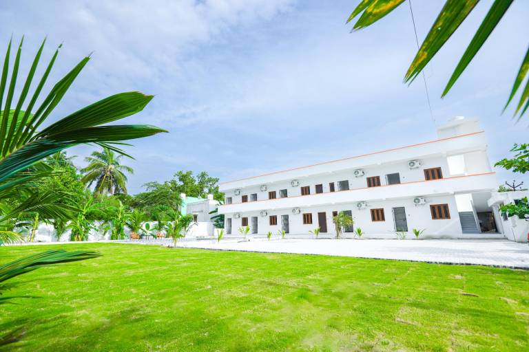 La Piscine Farm House — photo 2