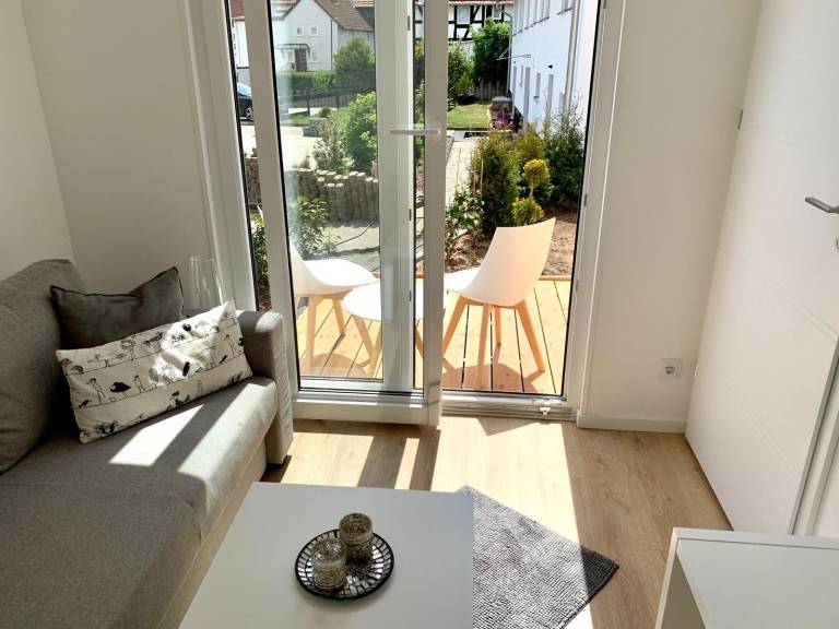 Modern 'Tiny Haus Liederbach' with Private Terrace, Wi-Fi and Air Conditioning — photo 5