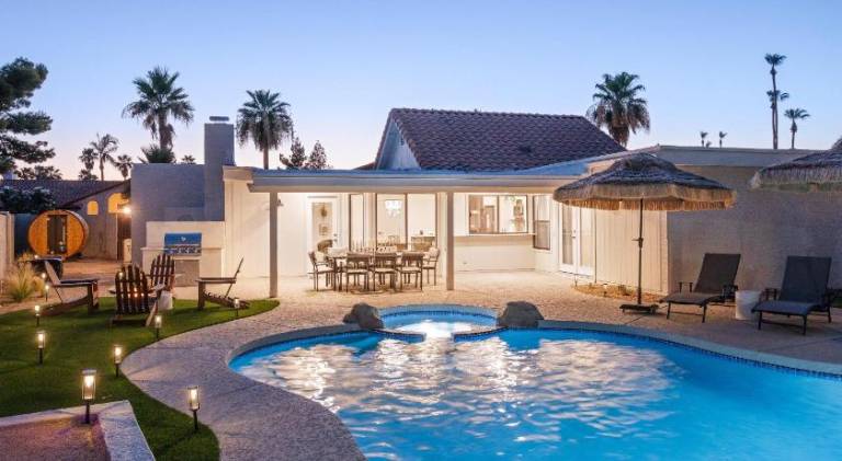 Lovely vacation home with pool | Pets are welcome — photo 3