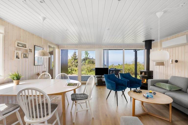 Charming house with patio, grill & pool | Sea view | Dogs allowed — photo 4