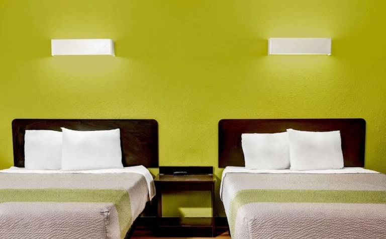 Motel  Devington